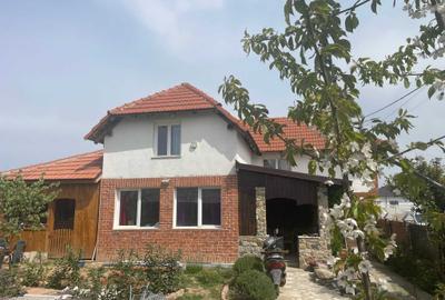 Casă cu 4 camere în Leș - 2