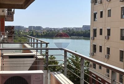 Apartament cu 3 camere în Tei