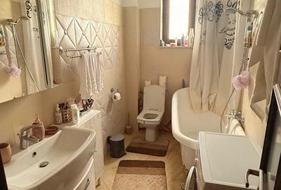 Apartament cu 2 camere decomandat în Moara de Vânt