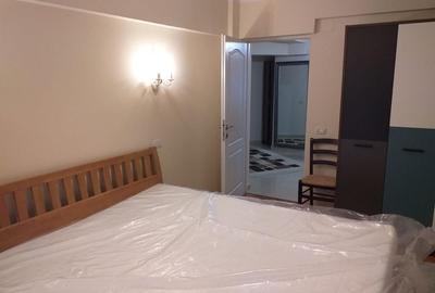 Apartament cu 3 camere decomandat în George Enescu