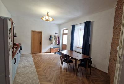 Casă cu 2 camere cu Teren 67 Mp în Central