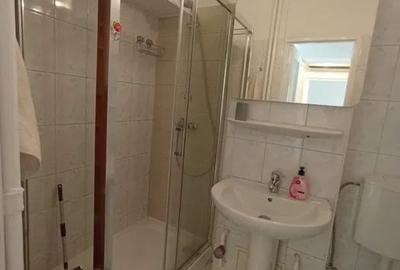 Apartament cu 2 camere decomandat în Grivița