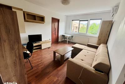 Apartament cu 2 camere semidecomandat în Giroc