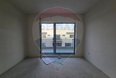 Apartament cu 3 camere în Între Lacuri - 9