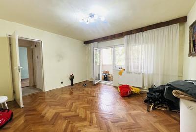 Apartament cu 3 camere semidecomandat în Aradului - 2