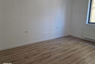 Casă cu 4 camere în Ungureni - 1