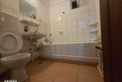 Apartament cu 3 camere decomandat în E3