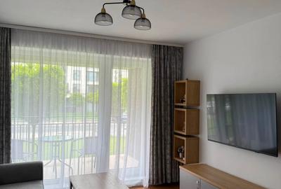 Apartament cu 2 camere decomandat, mobilat în Tractorul