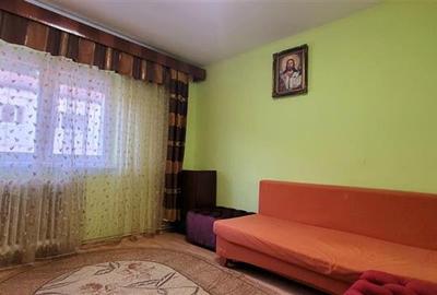 Apartament cu 3 camere decomandat, mobilat în Hipodrom 4 - 7