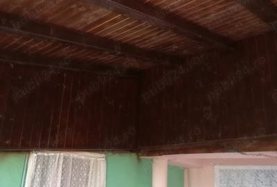 Casă cu 5 camere cu Teren 80 Mp în Central