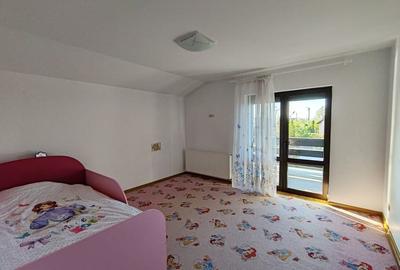 Casă individuală cu 4 camere cu Canalizare în Sânpetru - 9