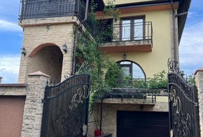 Casă individuală cu 5 camere cu Teren 209 Mp în Central - 2