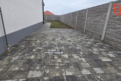 Duplex cu 4 camere cu Canalizare în Moșnița Nouă - 14