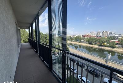 Apartament cu 3 camere în Văcăresti