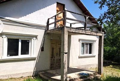 Casă cu Teren 3780 Mp în Hulubești - 12