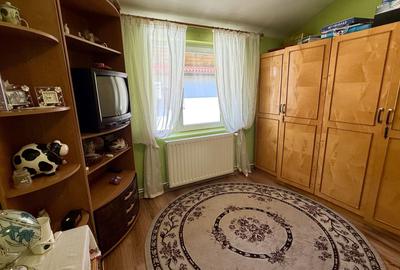 Casă individuală cu 7 camere cu Canalizare în Lunei - 12