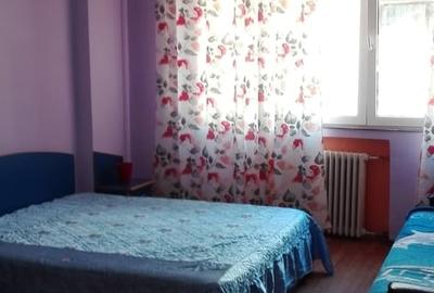 Garsonieră decomandată în P-ța Universității - 3