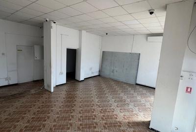 Spațiu comercial, de 72 mp, în Brădești