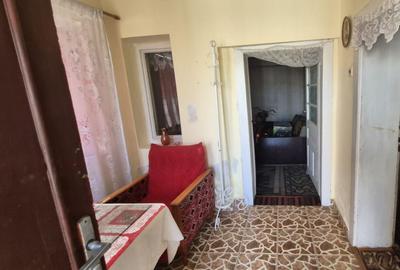 Casă cu 4 camere în Grădiște
