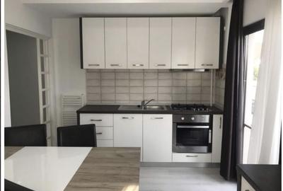 Apartament cu 3 camere decomandat în Orașul de Jos - 1