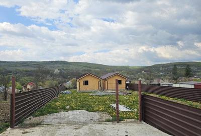 Casă cu Teren 1000 Mp în Gorgota - 4