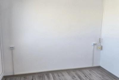 Garsonieră decomandată în Exterior Vest