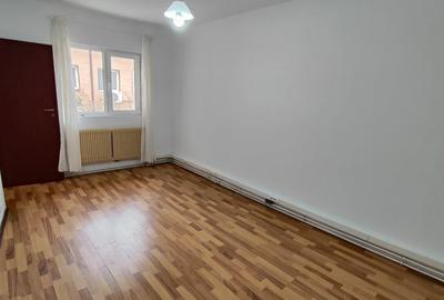 Casă individuală cu 6 camere cu Teren 115 Mp în Decebal - 13