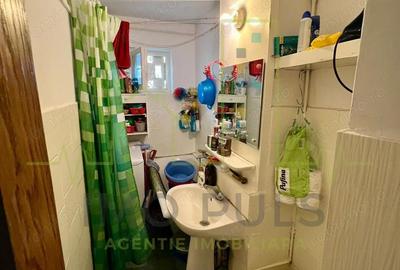 Apartament cu 4 camere semidecomandat, mobilat în Circumvalațiunii - 1