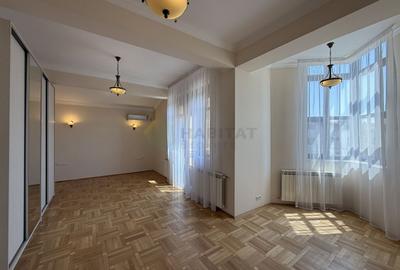 Casă individuală cu 9 camere cu Teren 1000 Mp în Central - 22