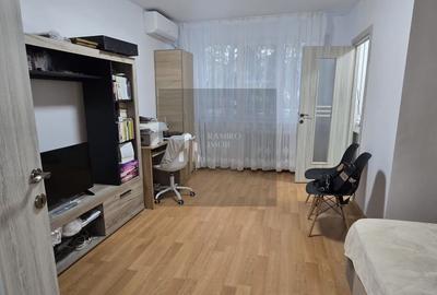 Garsonieră semidecomandată în Titan