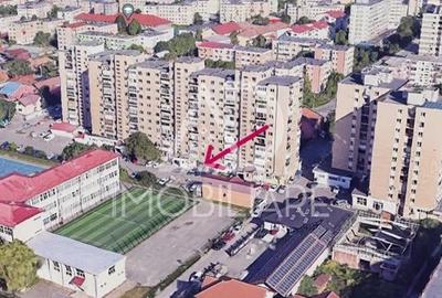 Spațiu comercial, de 33 mp, în Plopilor - 3
