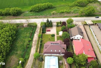Casă cu 4 camere în Delea