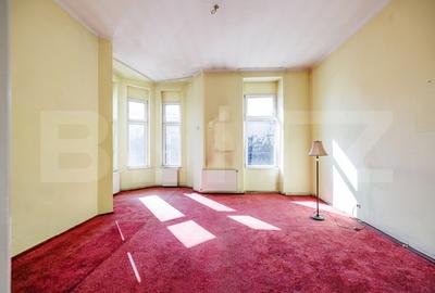Apartament cu 5 camere decomandat în Sinaia