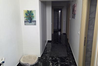 Apartament cu 3 camere decomandat în Central - 1