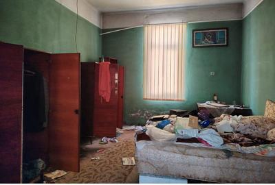 Casă cu 8 camere cu Teren 385 Mp în Central - 9