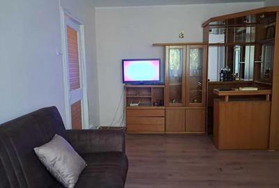 Apartament cu 2 camere nedecomandat, mobilat în Podu Roș - 1