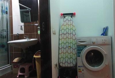 Apartament cu 2 camere decomandat în Grădiște
