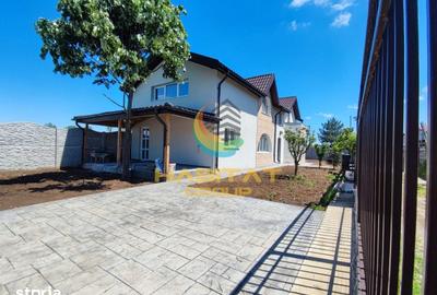 Casă cu 6 camere cu Teren 550 Mp în Vidra
