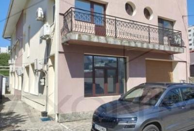 Spațiu comercial, de 190 mp, în Pantelimon