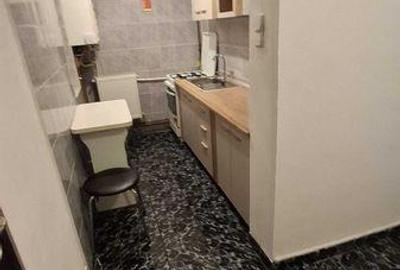 Garsonieră decomandată în Soarelui - 2
