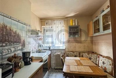 Apartament cu 3 camere semidecomandat în Iosia