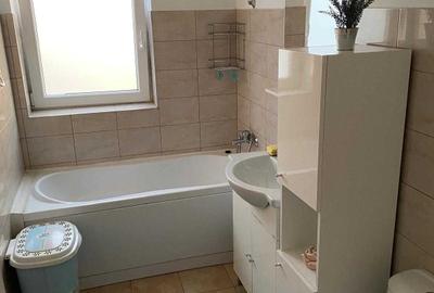 Apartament cu 2 camere decomandat în Florești
