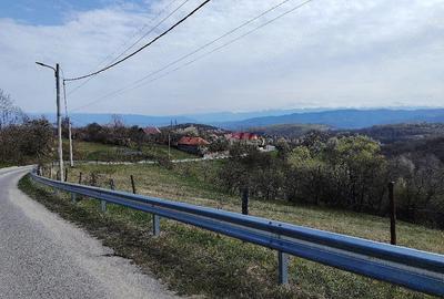 Teren de 2700 mp, în Ghelari - 6