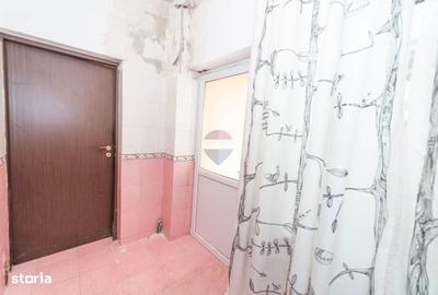 Apartament cu 3 camere semidecomandat în Parcul Carol