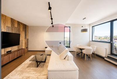 Apartament cu 2 camere decomandat în Tractorul