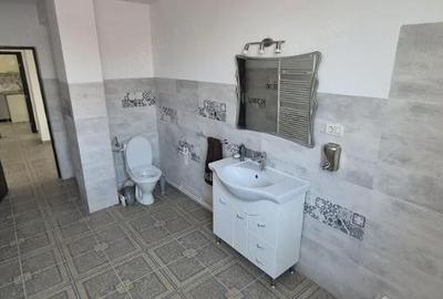 Spațiu comercial, de 700 mp, în Exterior Vest - 1
