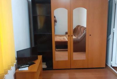 Garsonieră semidecomandată în Traian