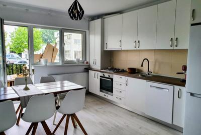 Apartament cu 3 camere decomandat în Central - 3
