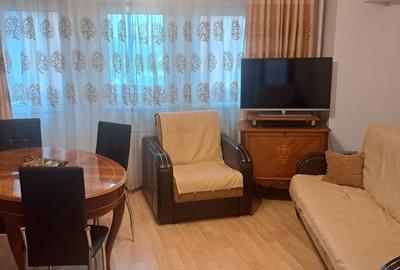 Apartament cu 3 camere decomandat în Crângași