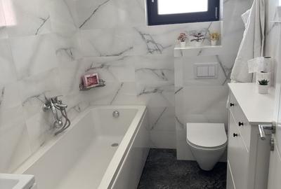 Apartament cu 3 camere decomandat în Traian